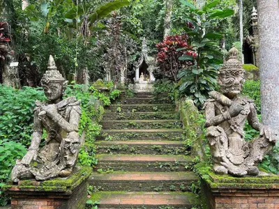 Wat Pha Lat