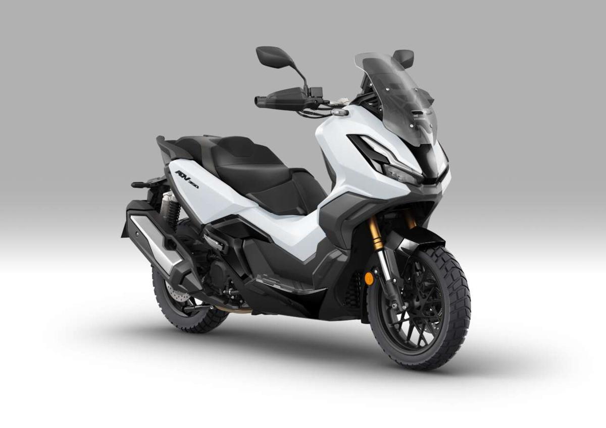 Touring Scooters
